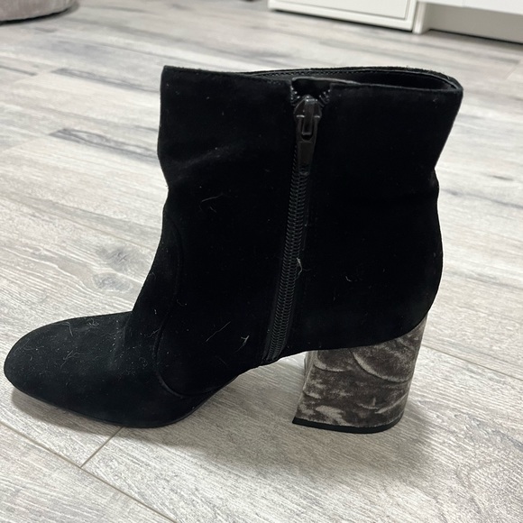 Nine West suede bootie - Picture 2 of 5